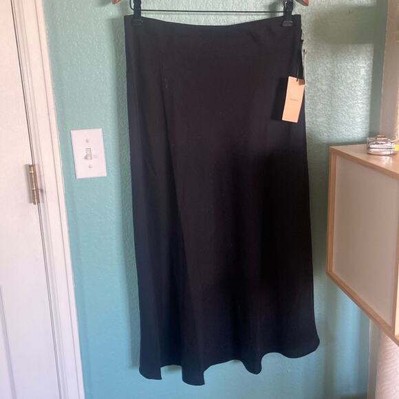 Halogen long skirt - Picture 1 of 3
